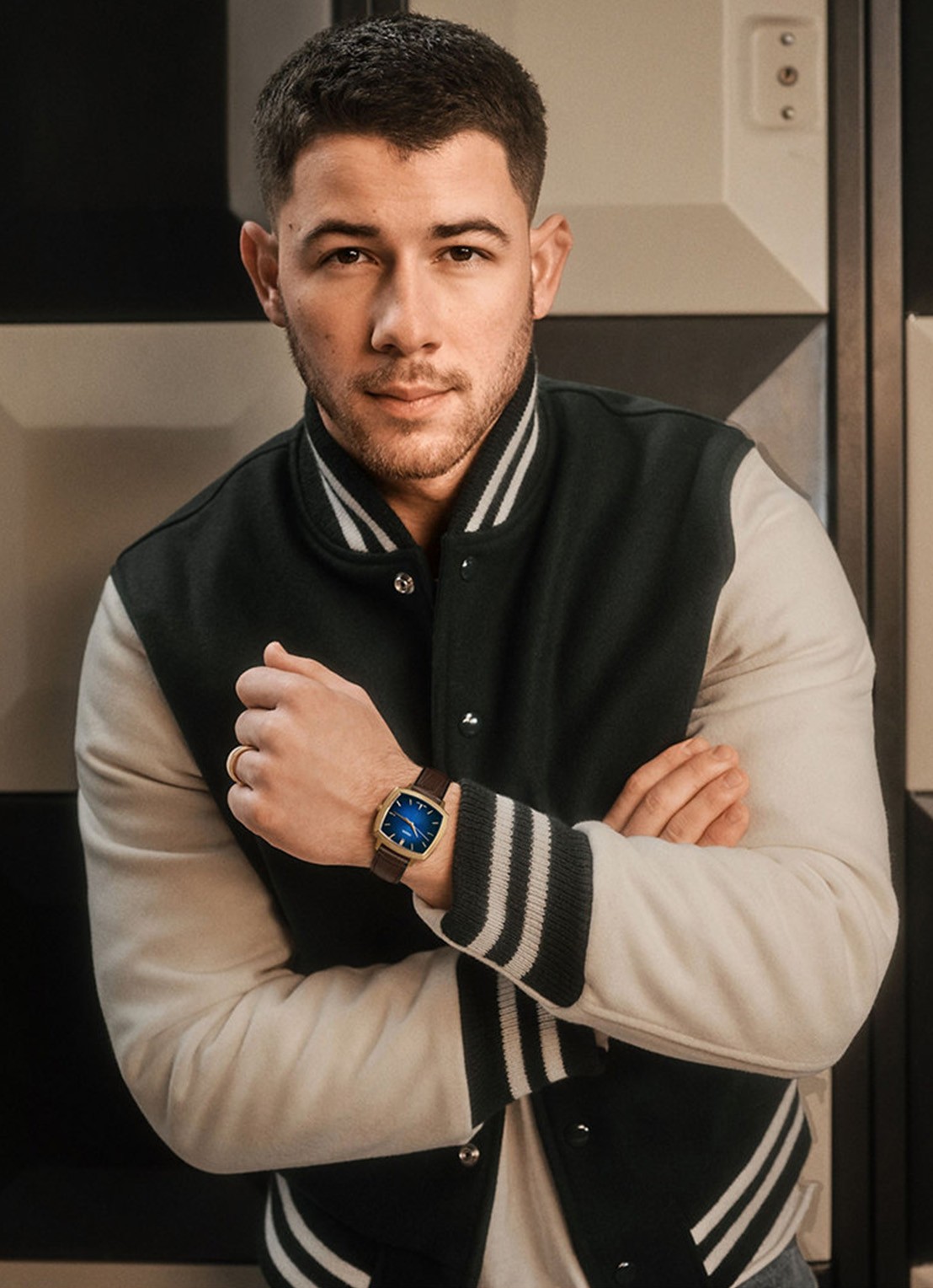 Fossil Nick Jonas x Machine Luxe horloge LE1215 - Limited Edition - voorkant 2 goud