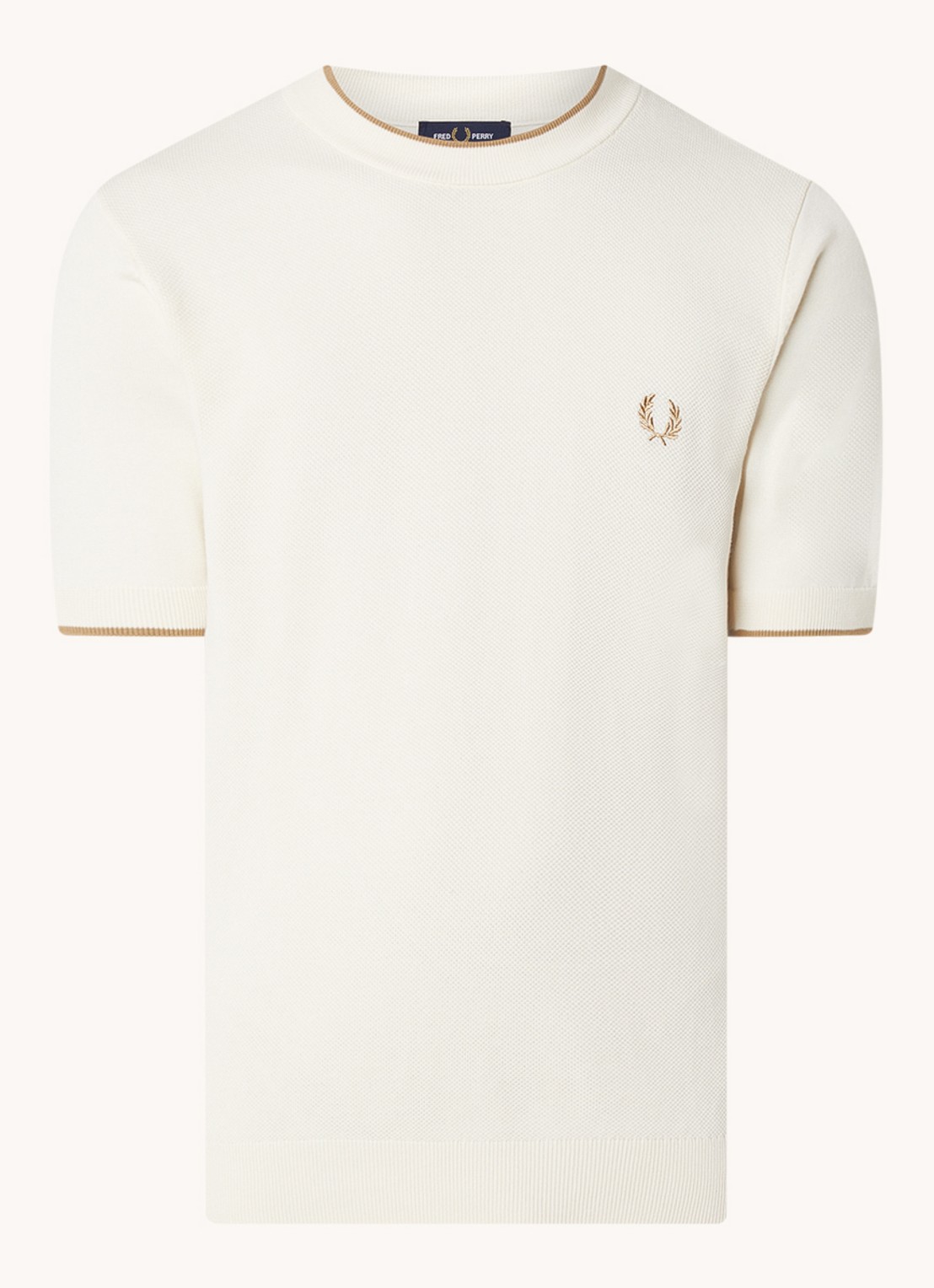 Fred Perry Regular fit polo van piqué katoen met logoborduring - voorkant gebroken wit