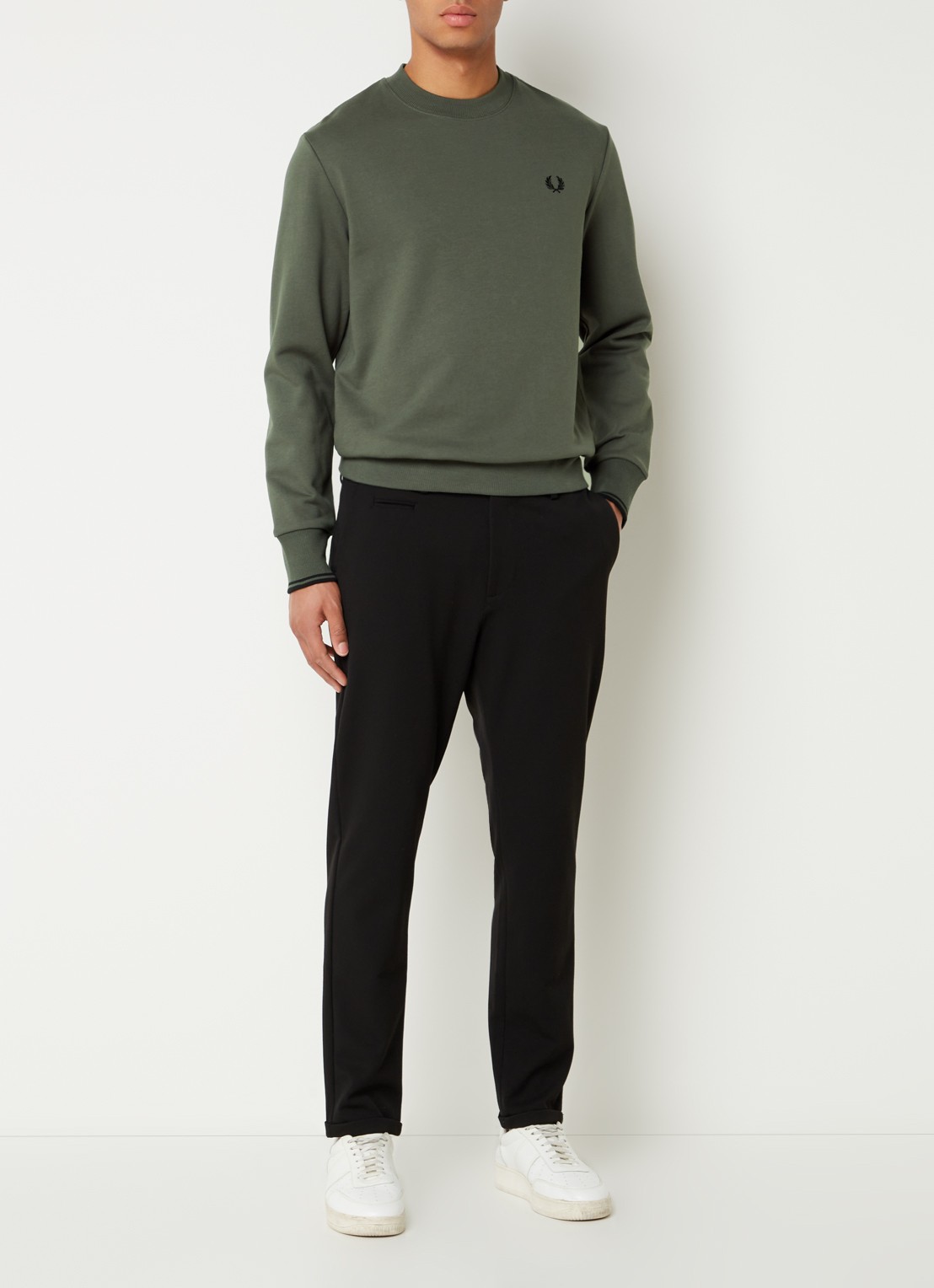 Fred Perry Sweater met logoborduring - voorkant 3 groen