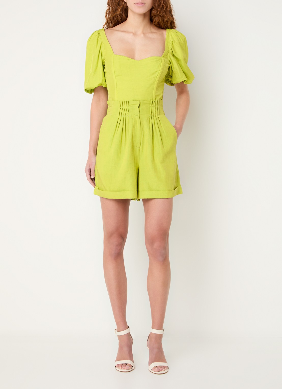 French Connection Ariette high waist straight fit korte broek - voorkant 4 lime