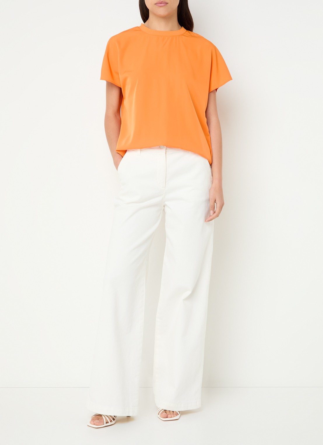 French Connection Capriana top met ronde hals - voorkant 3 orange