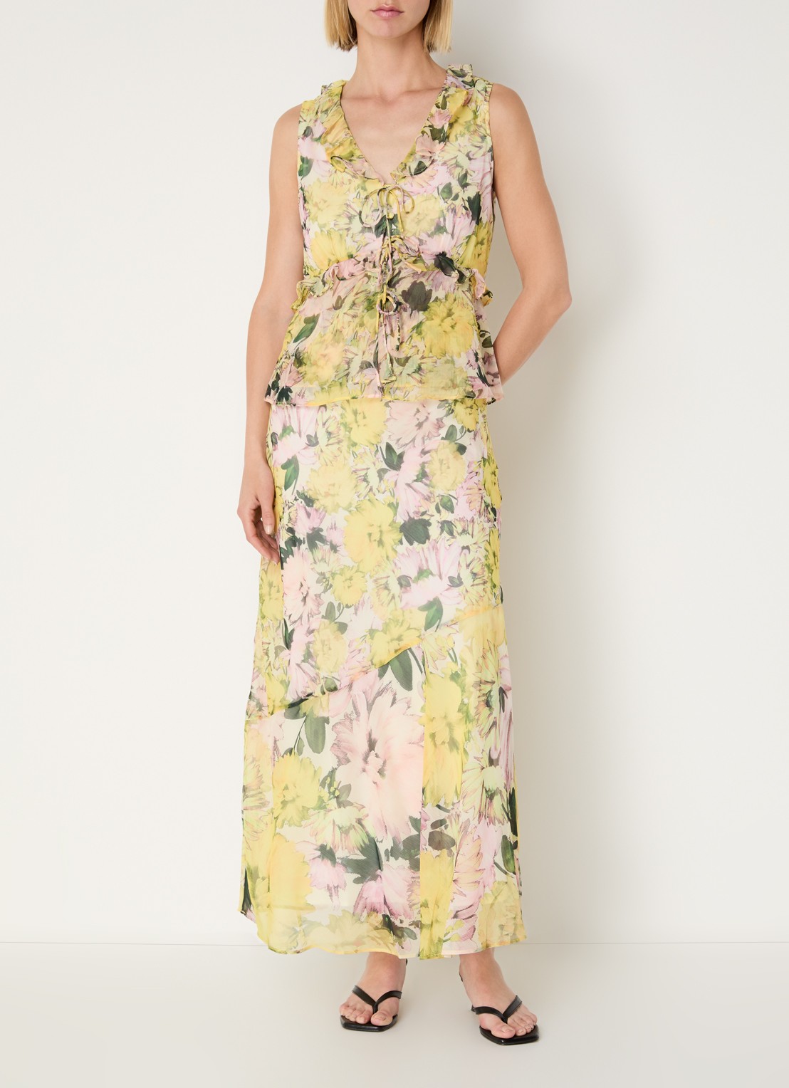 French Connection Carla Emina maxi rok met bloemenprint - voorkant 2 geel
