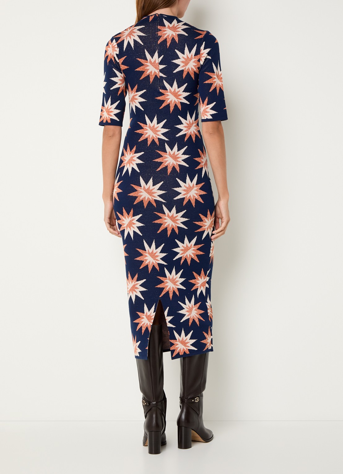 French Connection Fijngebreide maxi jurk met grafische print en lurex - achterkant 2 donkerblauw