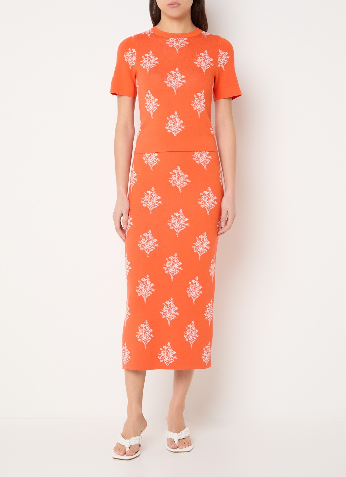French Connection Imelda fijngebreide midi kokerrok met print - voorkant 4 oranjerood