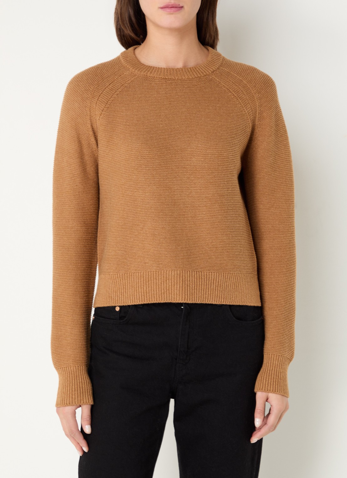 French Connection Lilly grofgebreide trui met stretch  - detail camel