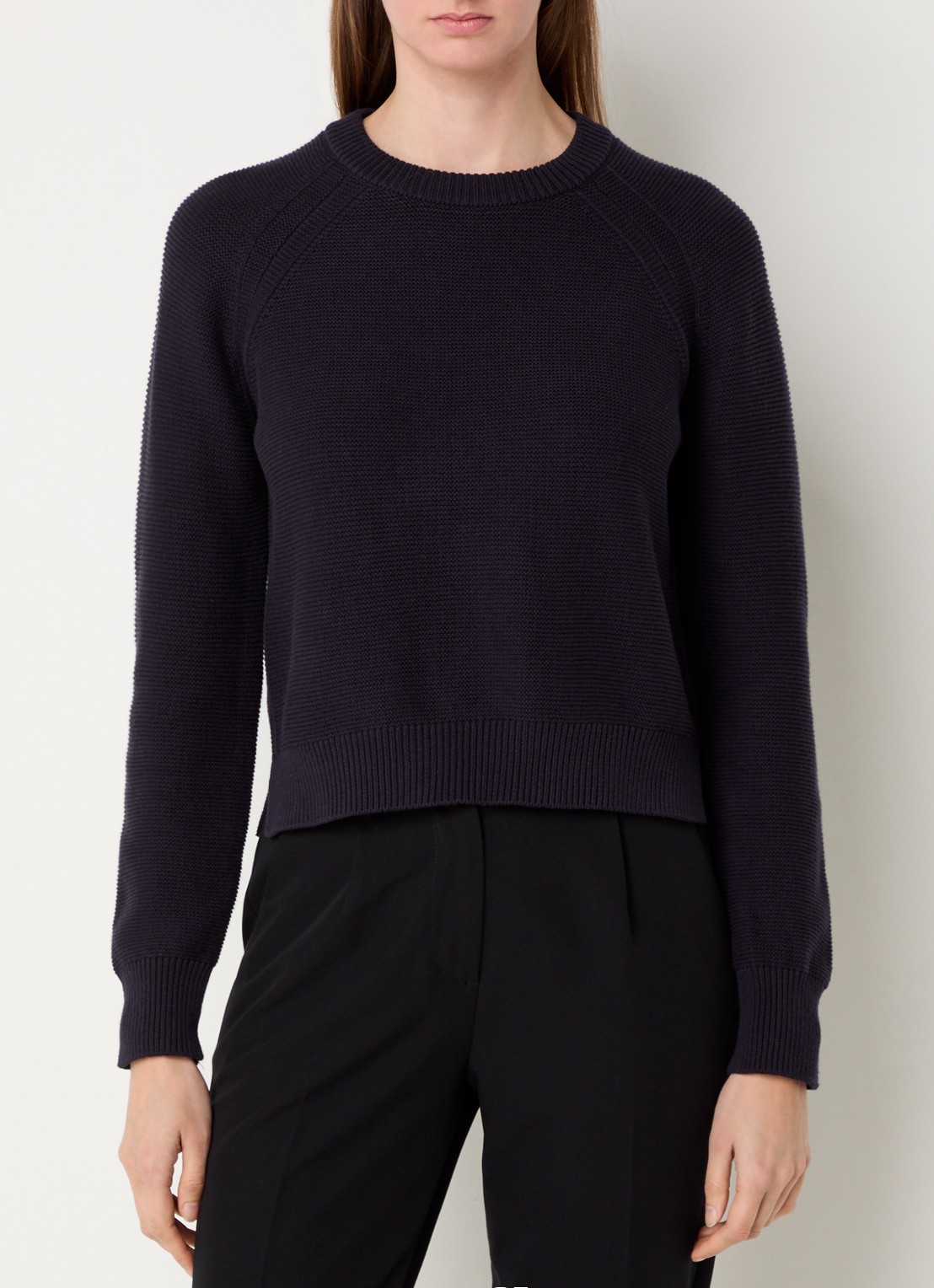 French Connection Lilly grofgebreide trui met stretch  - detail donkerblauw