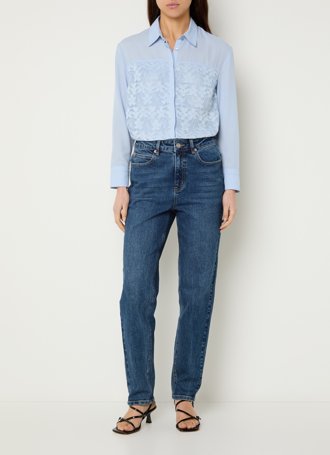 French Connection Mila blouse met details van kant - voorkant 4 blauwgrijs
