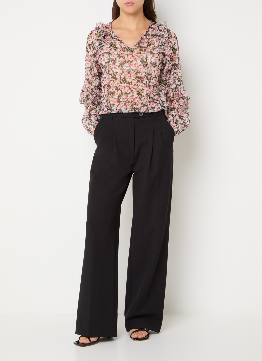 French Connection Molly tuniek met bloemenprint en ruches - voorkant 4 rood