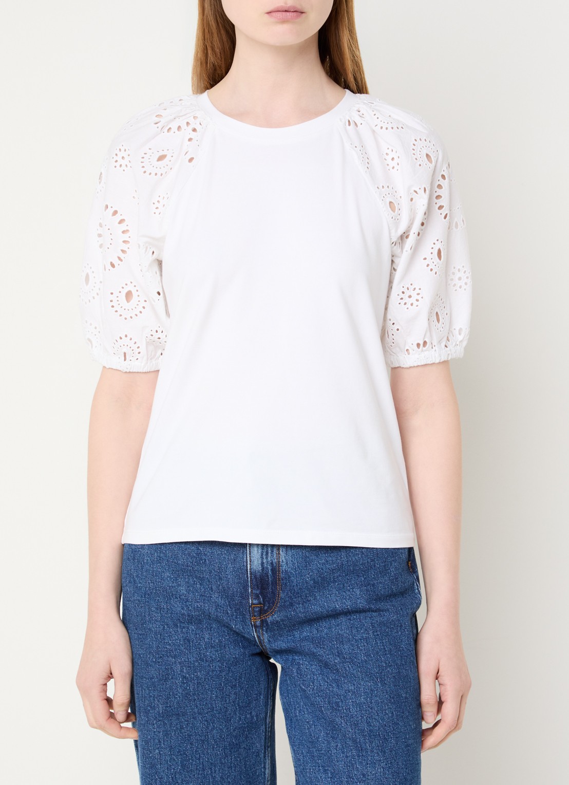 French Connection Rosana top met pofmouw en broderie - detail 3 wit
