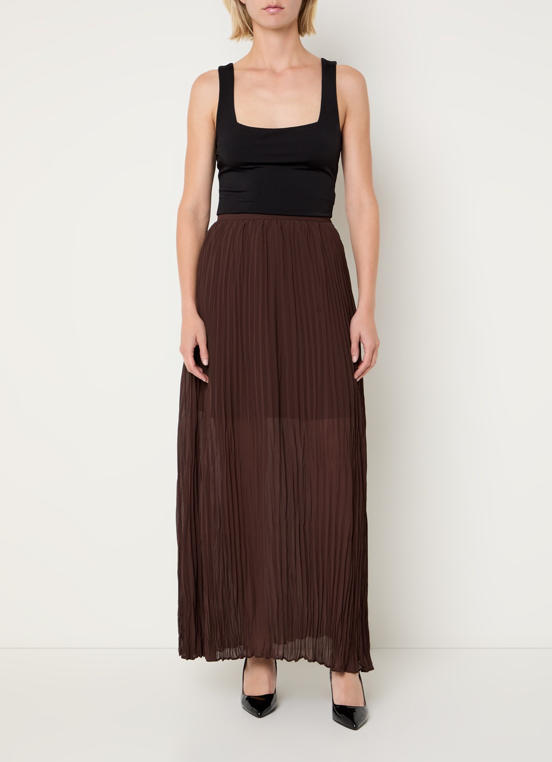 French Connection Saylor maxi rok met plissé - voorkant 3 bruin