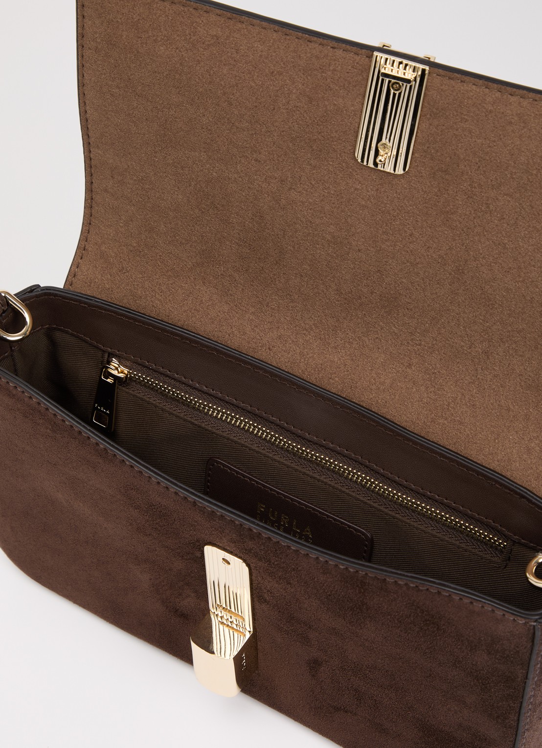 FURLA Iride S crossbodytas van suède met studs en afneembare schouderriem - detail 2 bruin