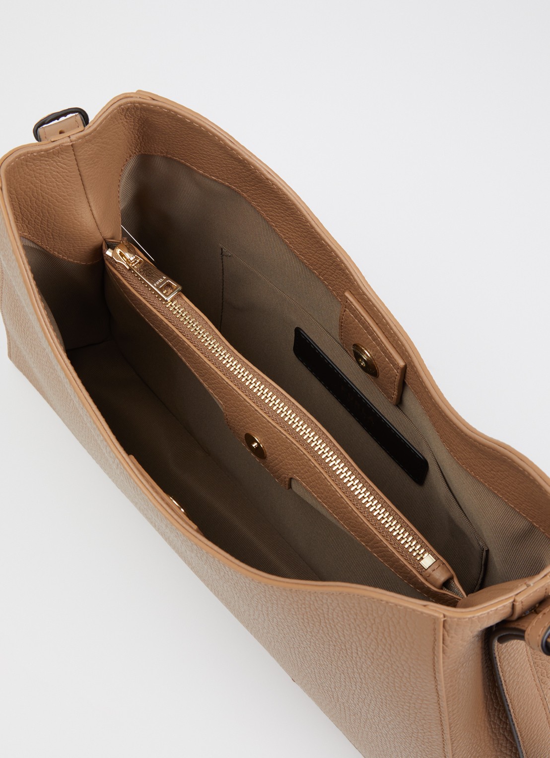 FURLA Nuvola L schoudertas van kalfsleer - detail 3 beige