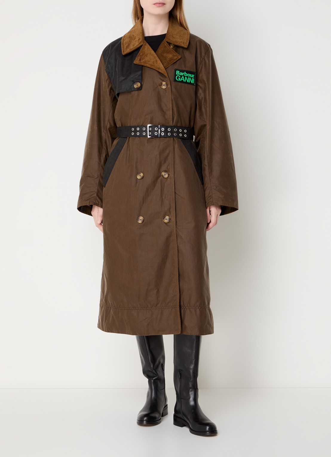 Ganni Double-breasted trenchcoat van  katoen met ceintuur en logo - detail 3 lichtbruin
