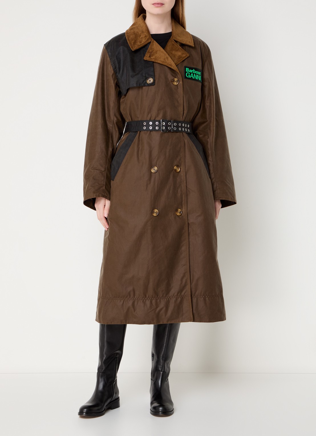 Ganni Double-breasted trenchcoat van  katoen met ceintuur en logo - voorkant 2 lichtbruin
