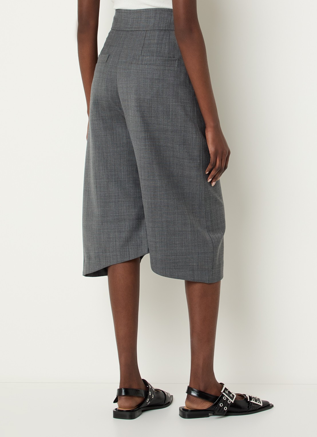 Ganni High waist wide fit korte broek in wolblend - achterkant donkergrijs
