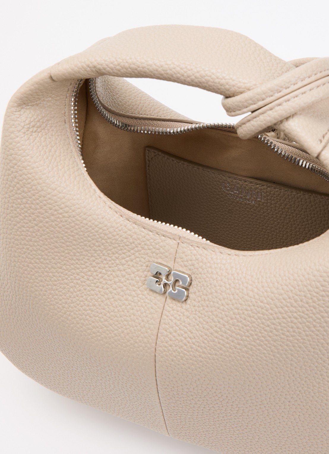Ganni Hobo Mini handtas met afneembare schouderriem - detail 2 donkerbeige