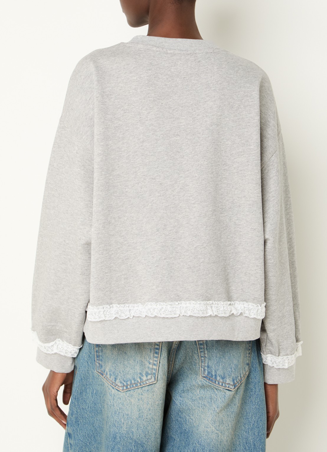 Ganni Isoli sweater met logo en details van kant - achterkant 4 grijsmele