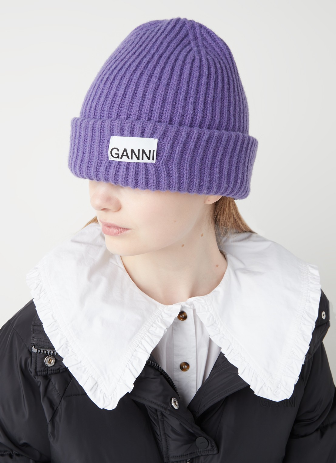 Ganni Muts in wolblend met logo - voorkant 2 violet
