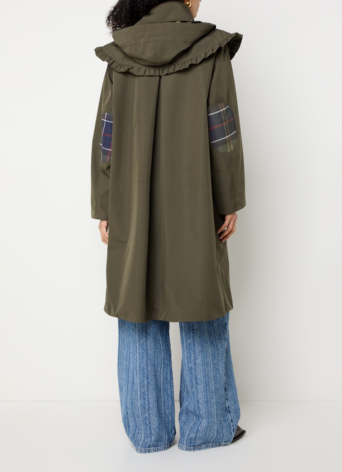 Ganni Parka met logo en klepzakken - achterkant 3 bronsgroen