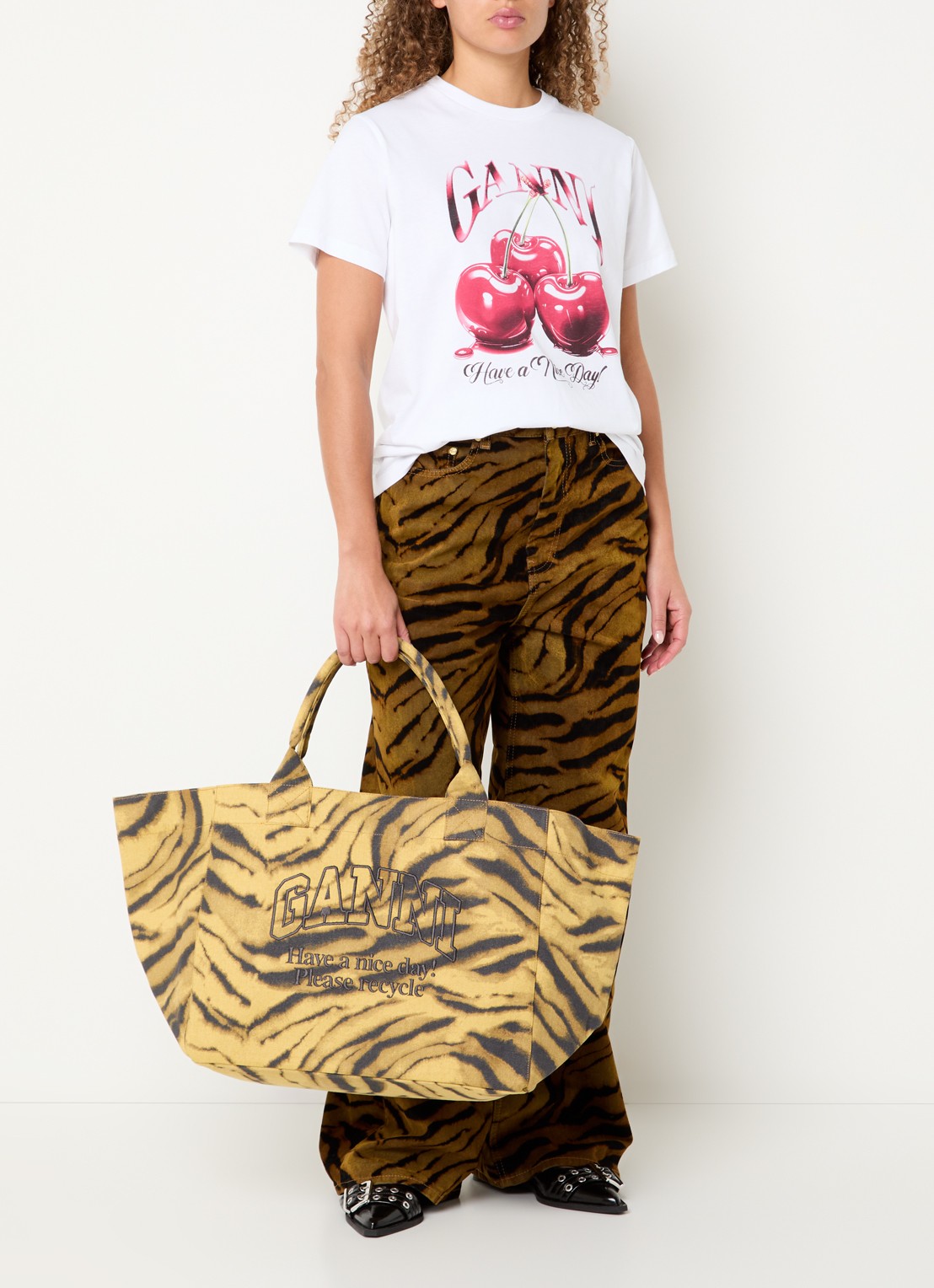 Ganni XXL Shopper van canvas met zebraprint - voorkant 5 geel