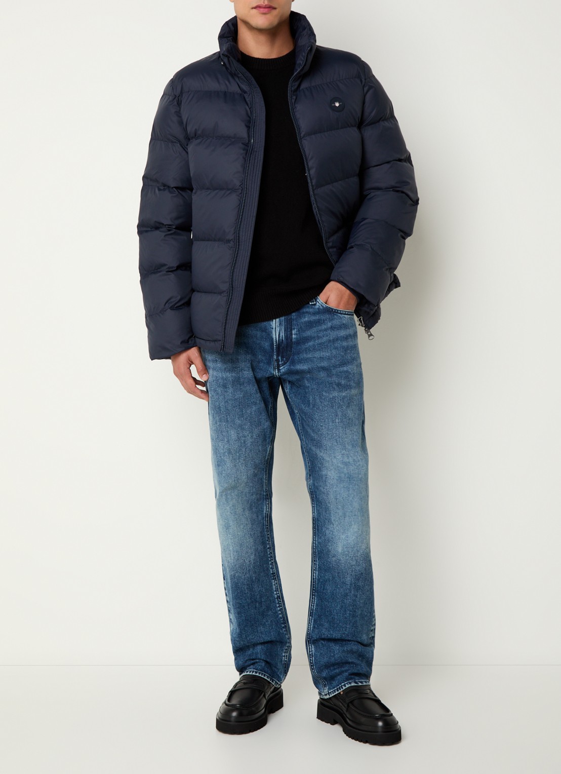 Gant Active Cloud puffer jack met afneembare capuchon en ritszakken - voorkant 2 donkerblauw