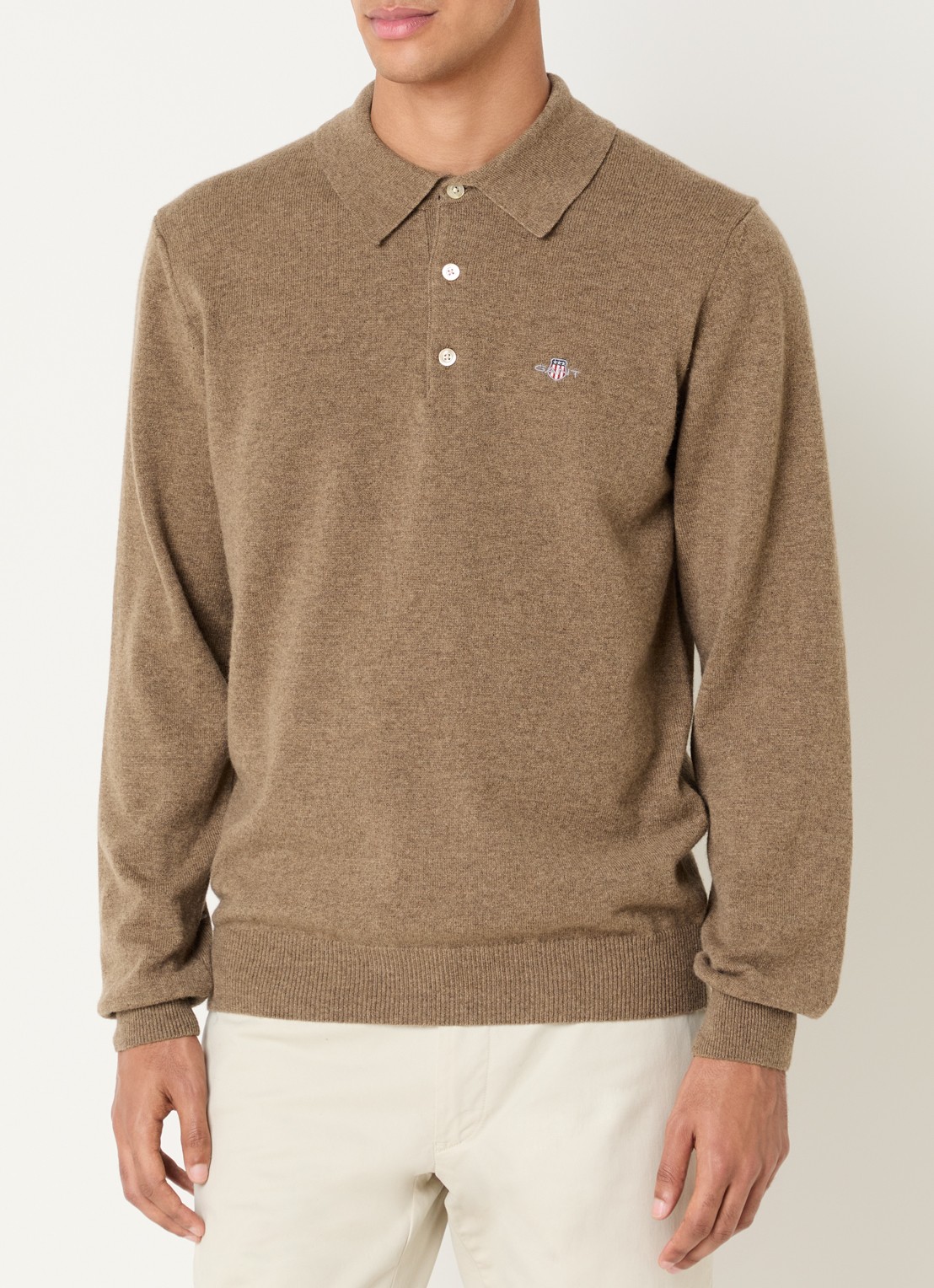 Gant Fijngebreide pullover van lamswol met logoborduring - detail bruin
