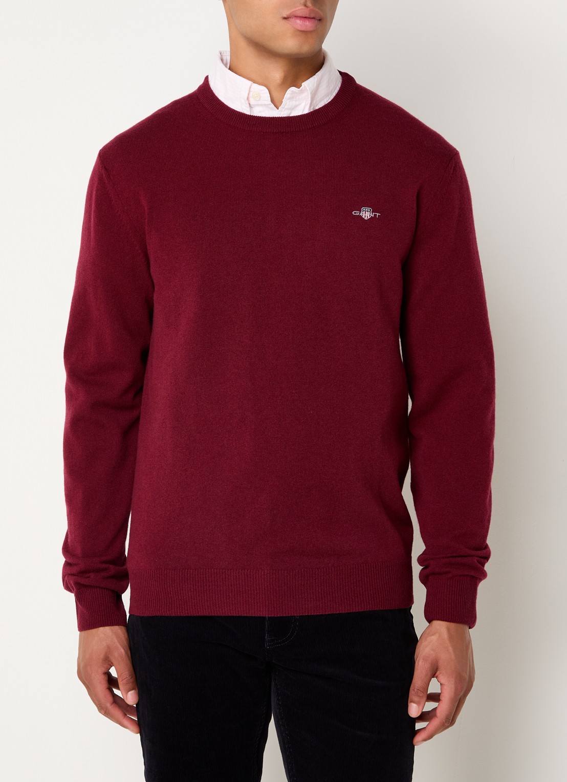 Gant Fijngebreide pullover van wol met logoborduring - detail donkerrood
