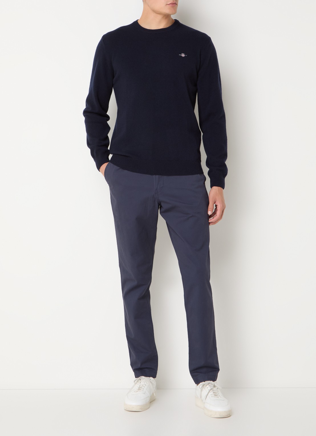 Gant Fijngebreide pullover van wol met logoborduring - voorkant 4 donkerblauw