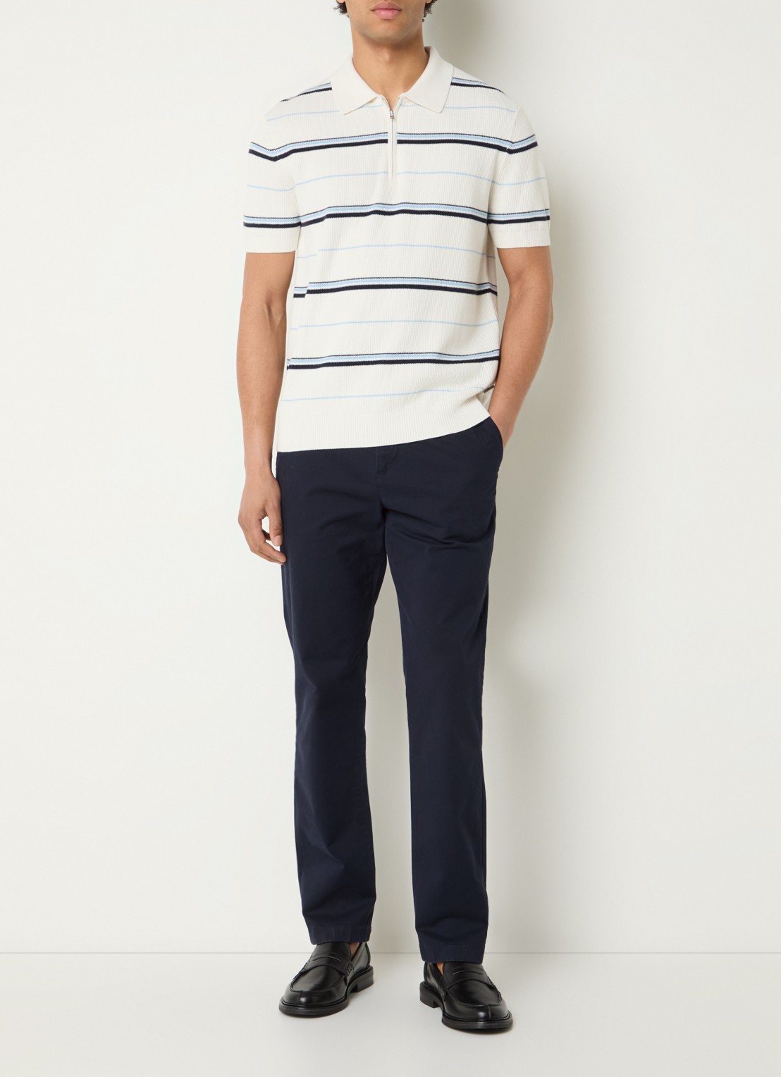 Gant Fijngebreide regular fit polo met streepprint - voorkant 3 gebroken wit