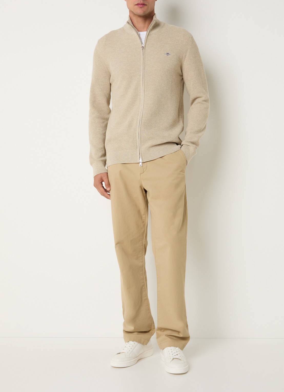 Gant Micro fijngebreid vest met logo - voorkant 4 naturel