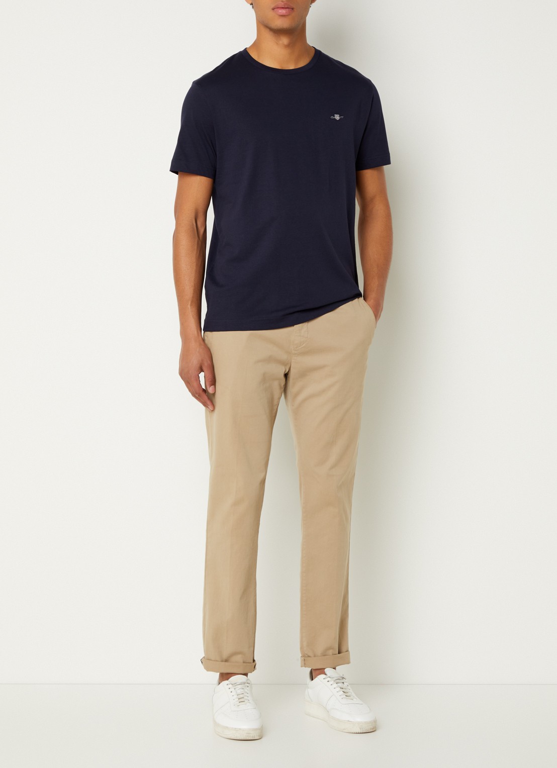 Gant Reg Shield t-shirt met logo - voorkant 4 donkerblauw