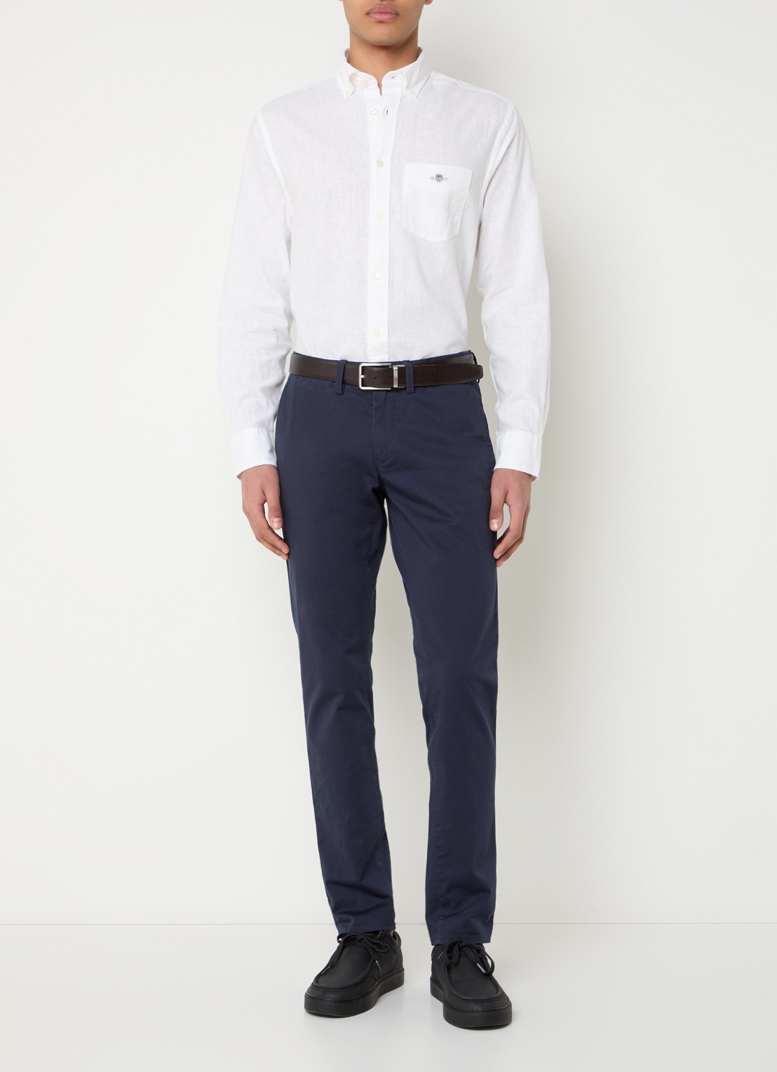 Gant Regular fit overhemd in linnenblend met logoborduring - voorkant 3 wit