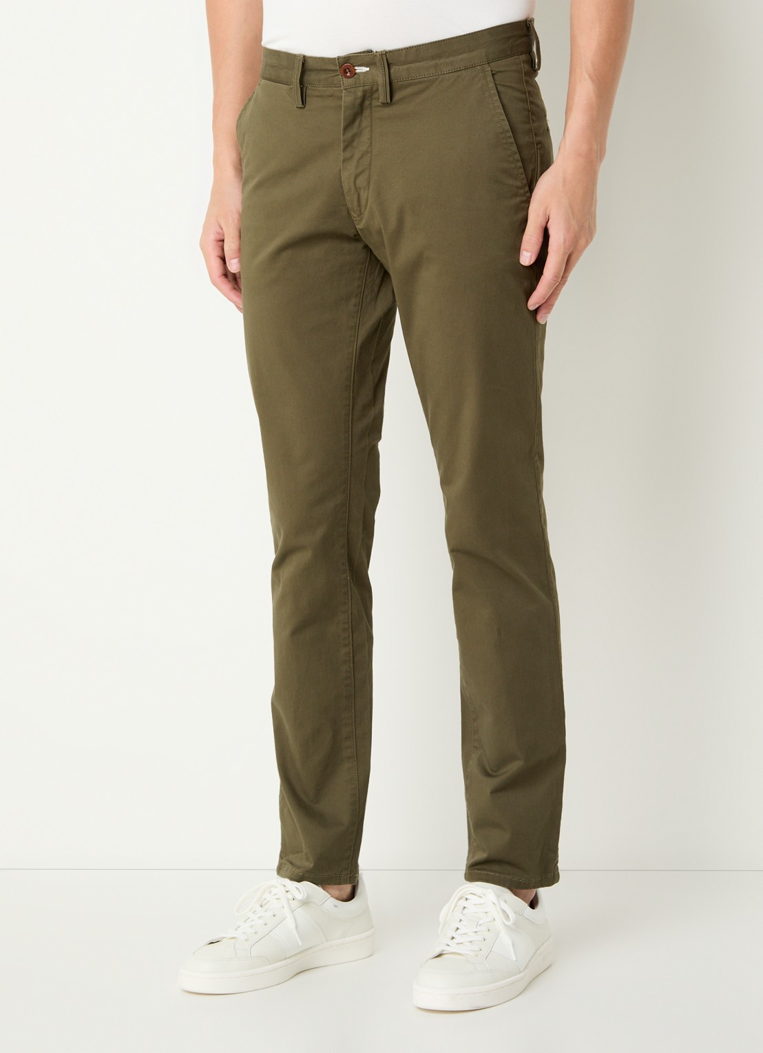 Gant Slim fit chino in  katoenblend met steekzakken - detail 2 mosgroen