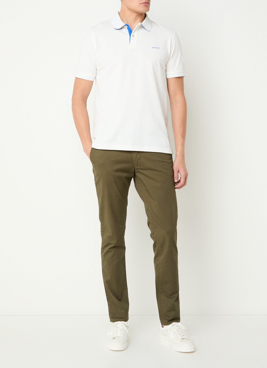 Gant Slim fit chino in  katoenblend met steekzakken - voorkant 5 mosgroen