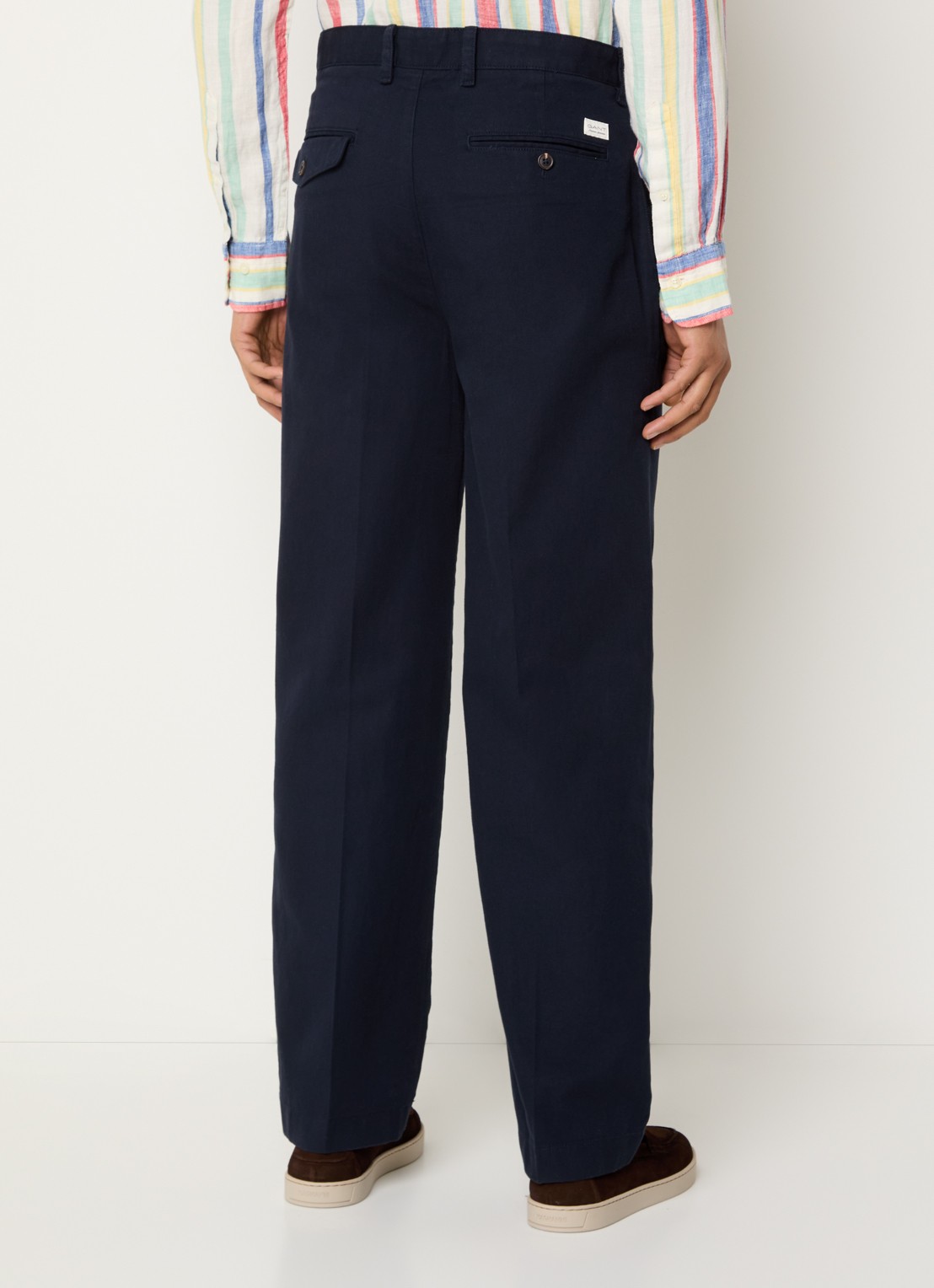 Gant Straight fit chino met steekzakken - achterkant 5 donkerblauw