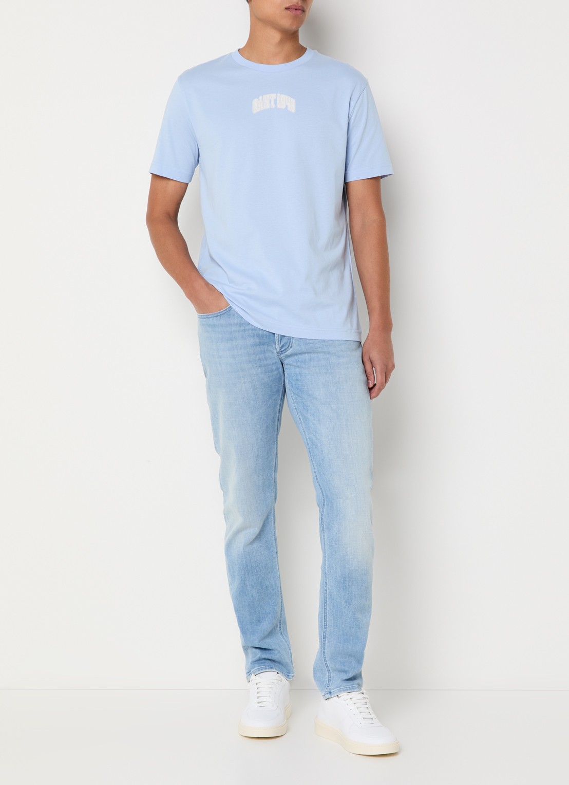 Gant T-shirt met flock logoprint - voorkant 4 lichtblauw