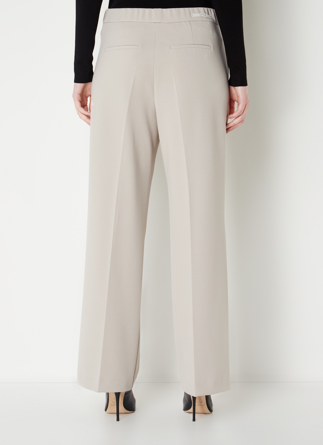 Gardeur Franca mid waist wide fit pantalon met persplooi - achterkant 2 zand