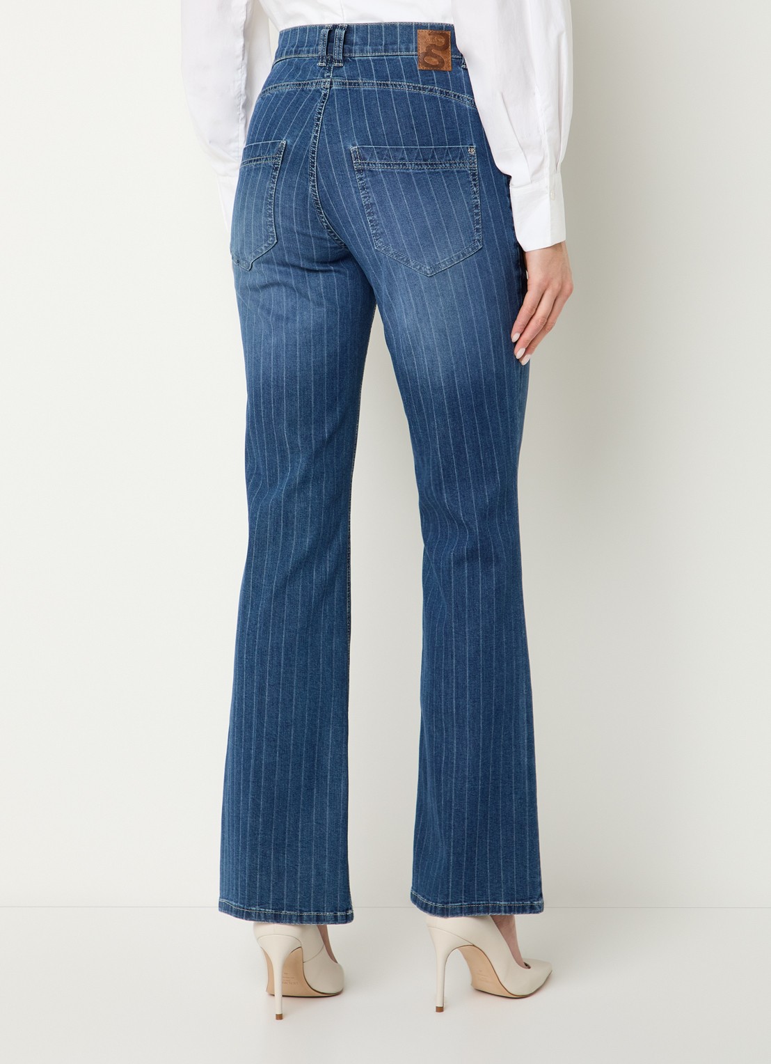 Gardeur Hose high waist flared fit jeans met donkere wassing - achterkant indigo