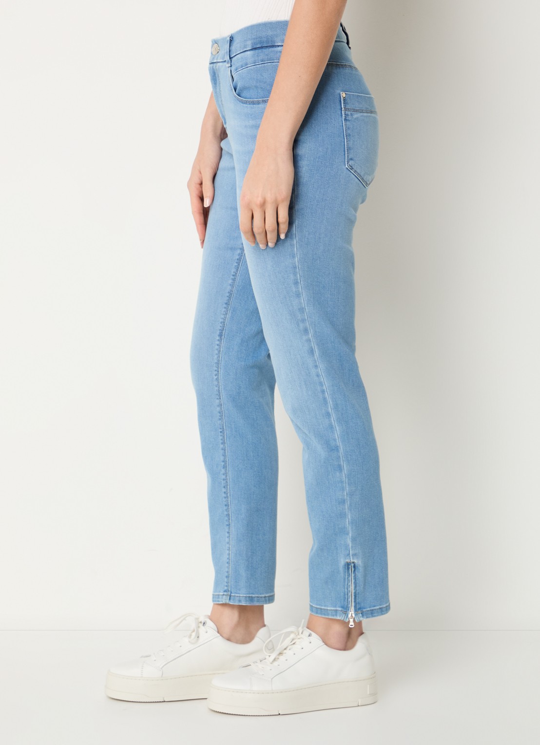 Gardeur Mid waist cropped slim fit jeans  met lichte wassing - detail 2 indigo