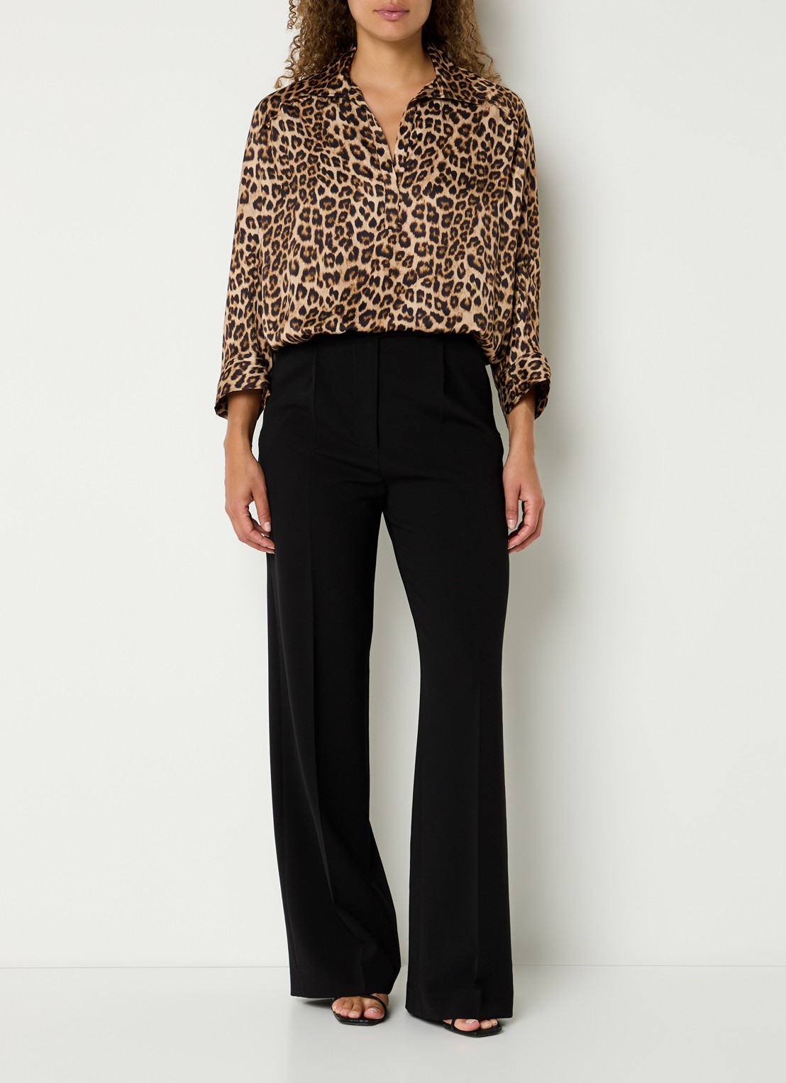 Gerard Darel Caro high waist wide fit pantalon met steekzakken - voorkant 3 zwart