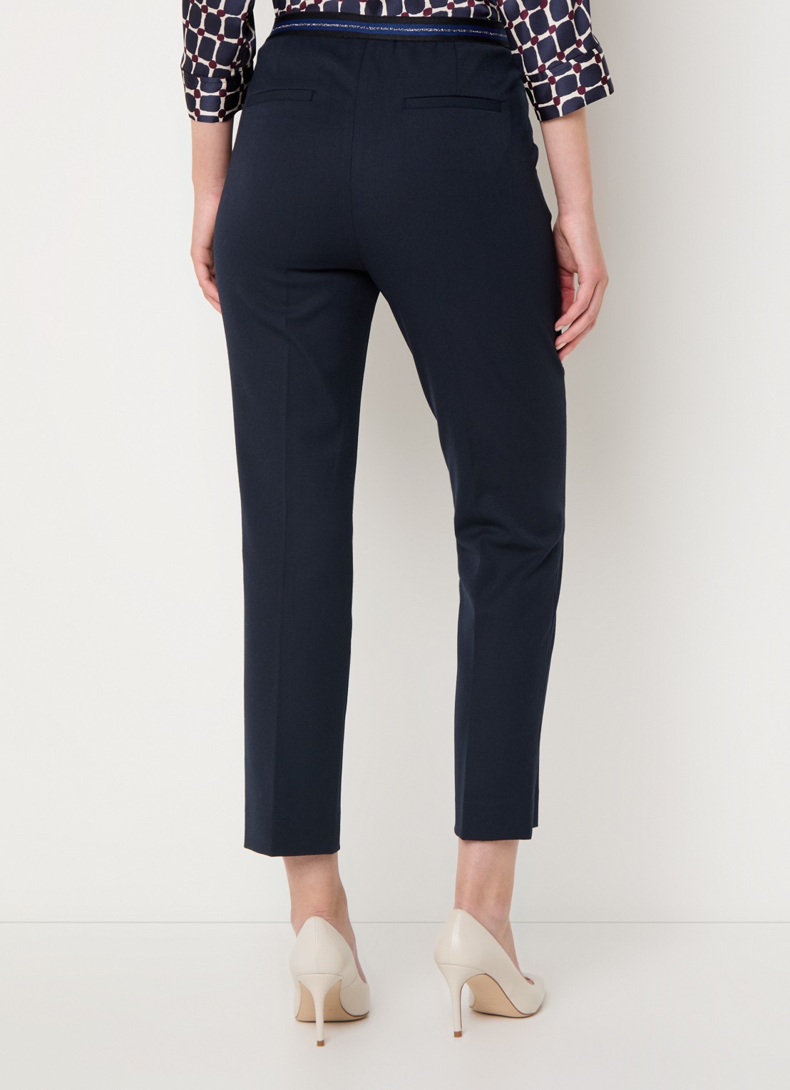Gerard Darel Celia high waist slim fit cropped pantalon met steekzakken - achterkant donkerblauw