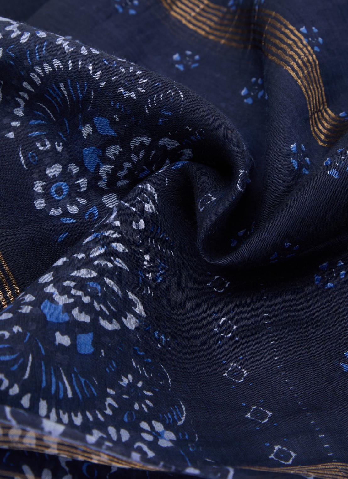 Gerard Darel Daphne sjaal in zijdeblend 70 x 180 cm  - detail 3 donkerblauw