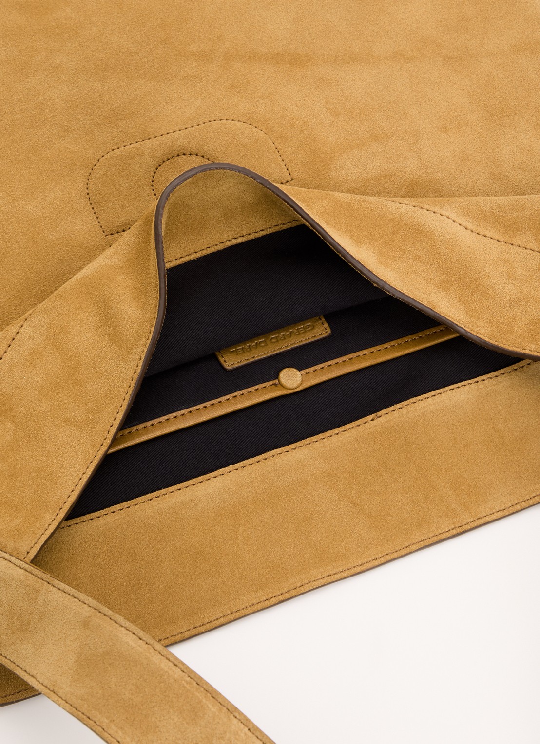 Gerard Darel Lady GD shopper van suède met logo - detail 3 camel