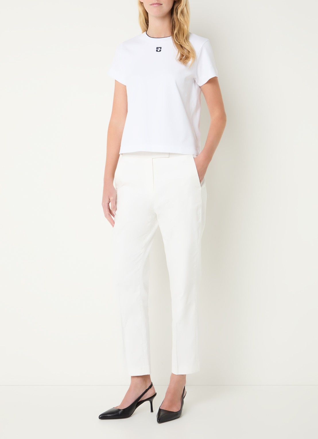 Gerard Darel Maiane T-shirt met logoborduring - voorkant 2 wit