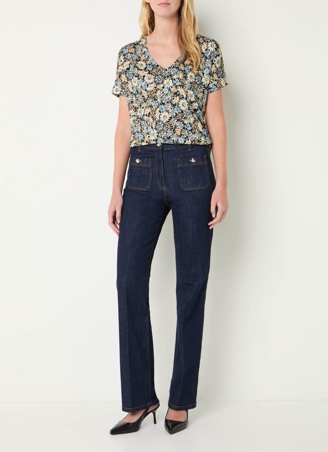 Gerard Darel Malinae T-shirt met bloemenprint - voorkant 3 zwart