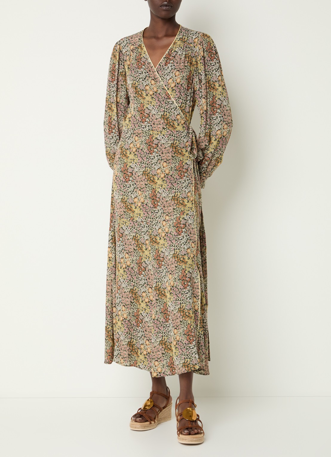 Gerard Darel Rimaya midi jurk met overslag en bloemenprint - detail 4 groen
