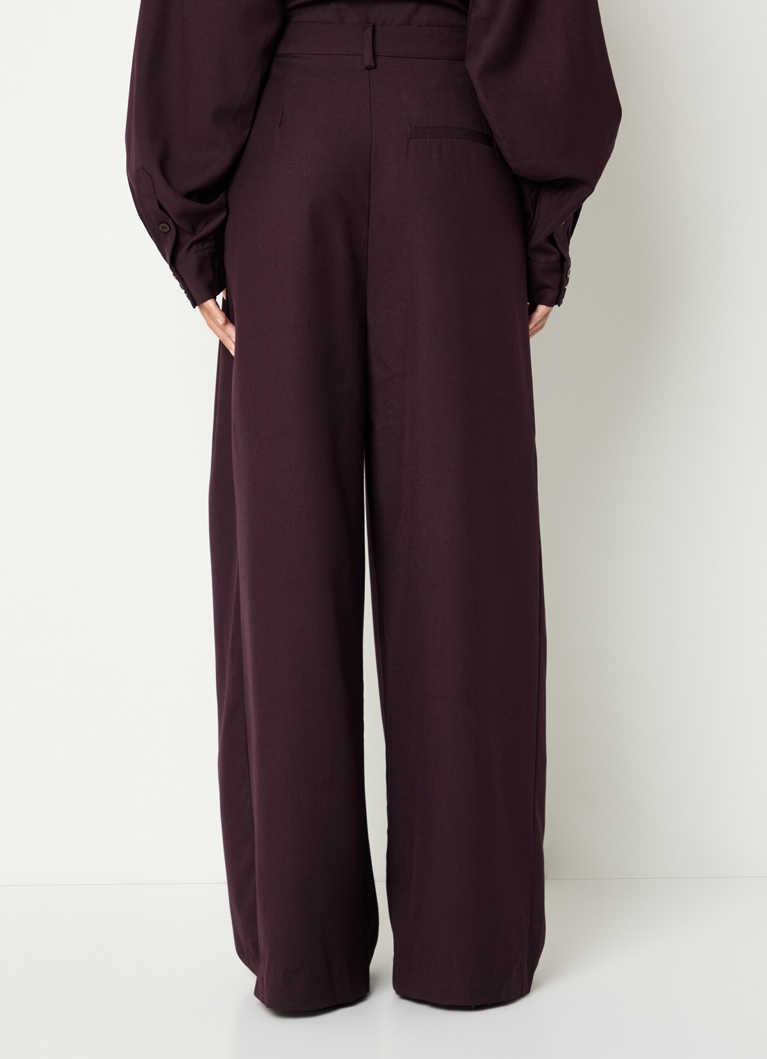Gestuz Chany high waist wide fit pantalon met steekzakken - achterkant 3 kastanjebruin