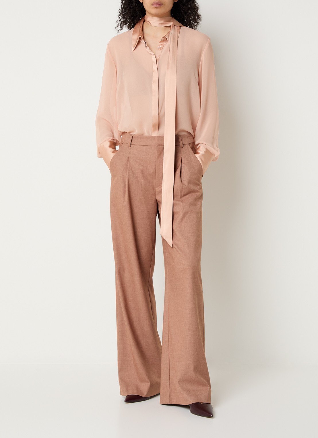 Gestuz GZchif semi-transparante blouse met sjaalkraag - voorkant 2 oudroze