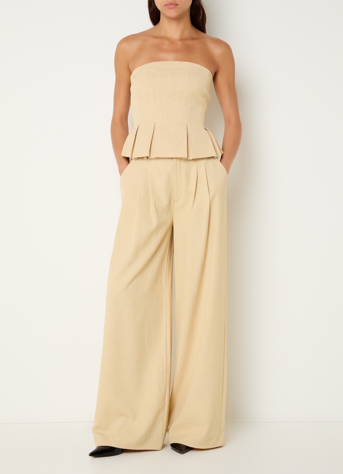 Gestuz GZstacy off shoulder top met plooien - voorkant 3 beige