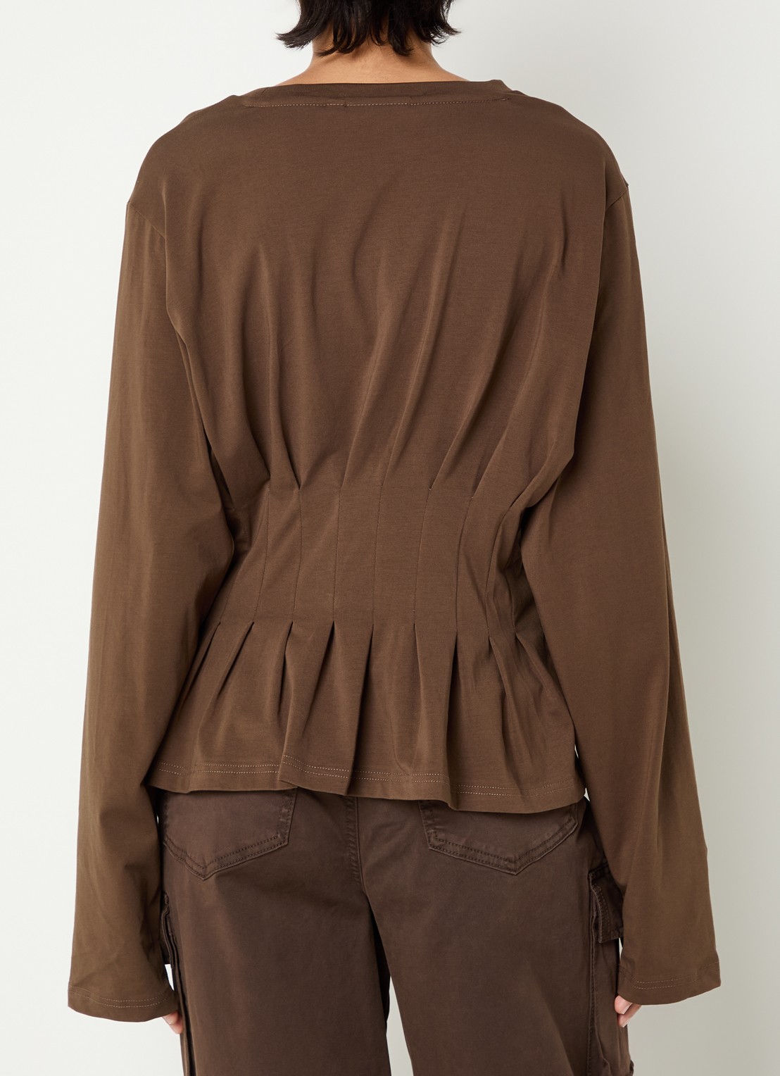 Gestuz Inez longsleeve met plissé - achterkant 4 bruin